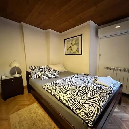 Oasis In Center Of Vracar * ベオグラード