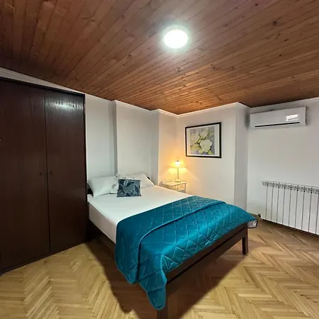 Oasis In Center Of Vracar ベオグラード